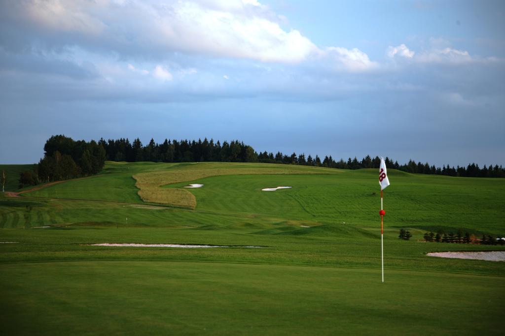Grund Resort Golf And Ski Mladé Buky Exterior foto